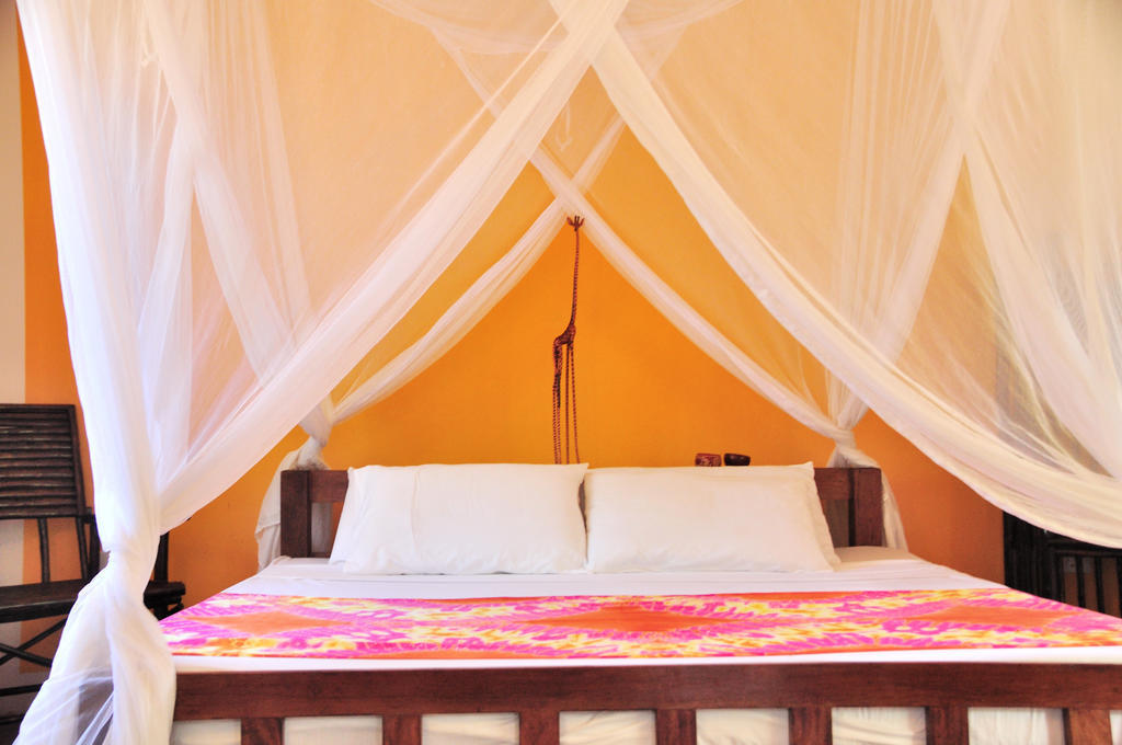 Mimi Na Wewe...In Africa Hotel Watamu Bilik gambar