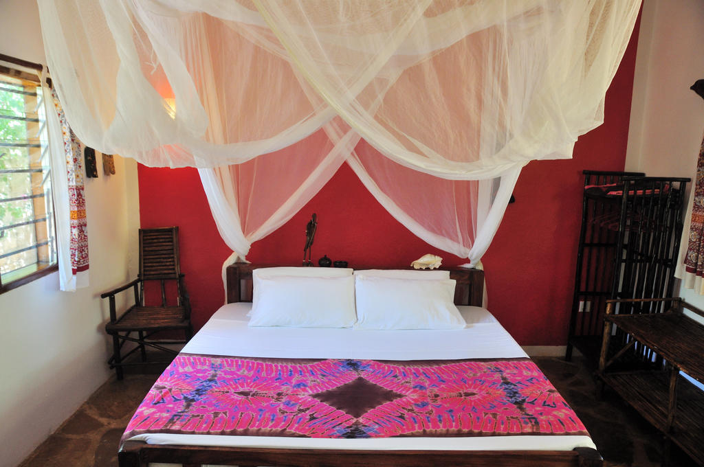 Mimi Na Wewe...In Africa Hotel Watamu Bilik gambar