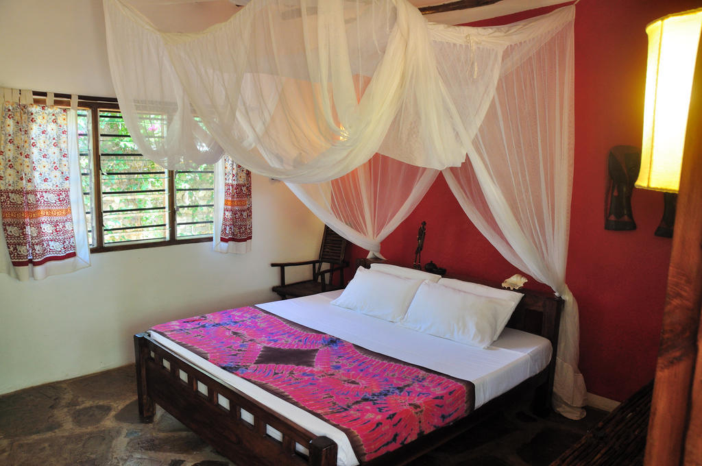Mimi Na Wewe...In Africa Hotel Watamu Bilik gambar