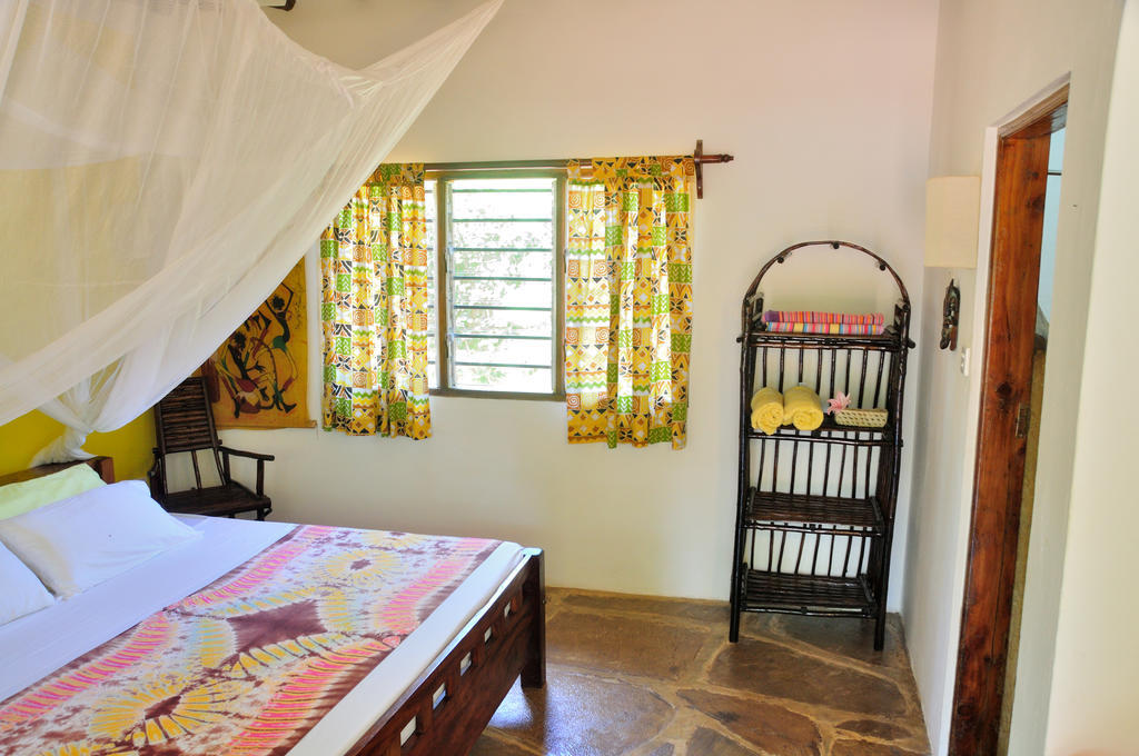 Mimi Na Wewe...In Africa Hotel Watamu Bilik gambar